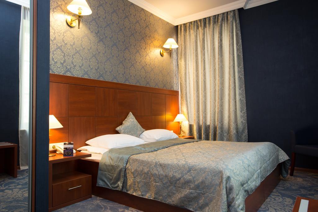 Hotel Astoria Tbilisi Exteriör bild
