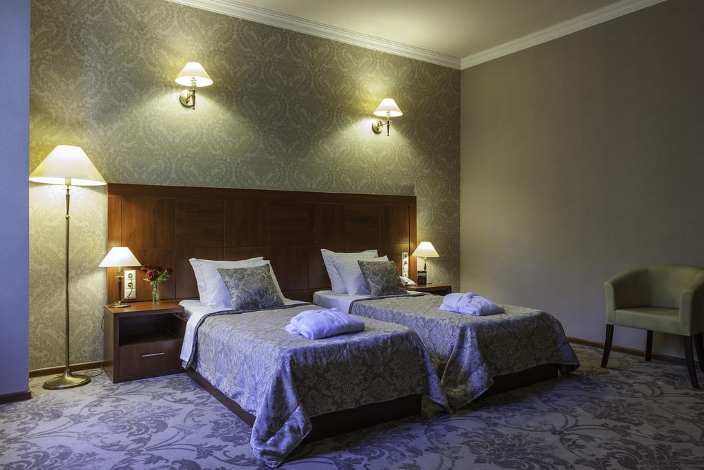 Hotel Astoria Tbilisi Exteriör bild