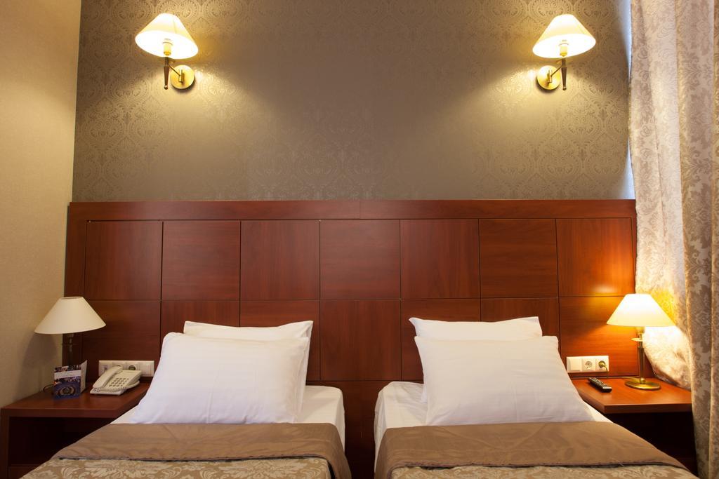 Hotel Astoria Tbilisi Exteriör bild