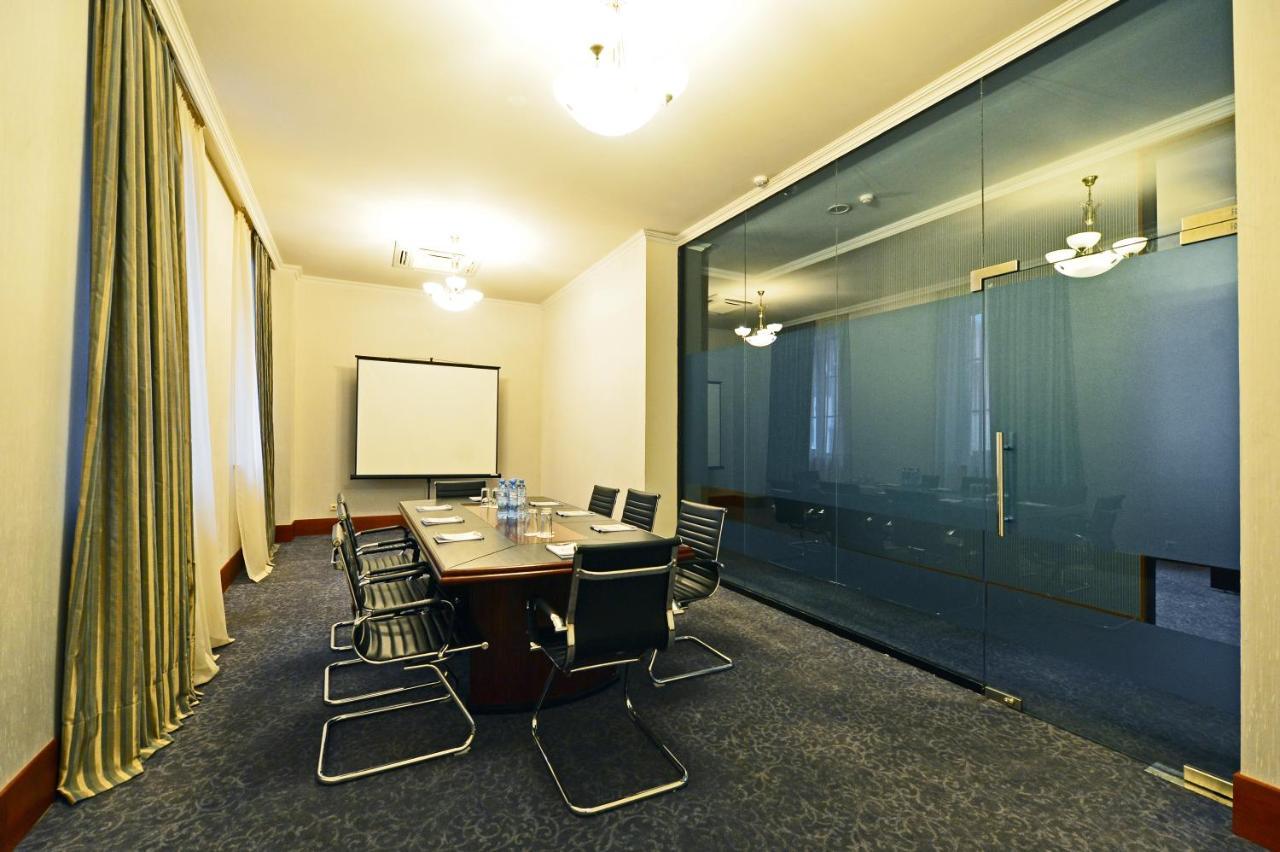 Hotel Astoria Tbilisi Exteriör bild