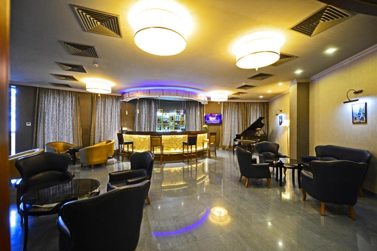 Hotel Astoria Tbilisi Exteriör bild