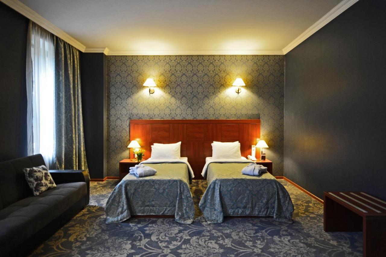 Hotel Astoria Tbilisi Exteriör bild